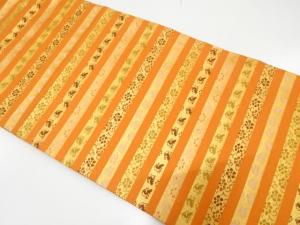 横段に兎・花唐草模様織り出し　名古屋帯